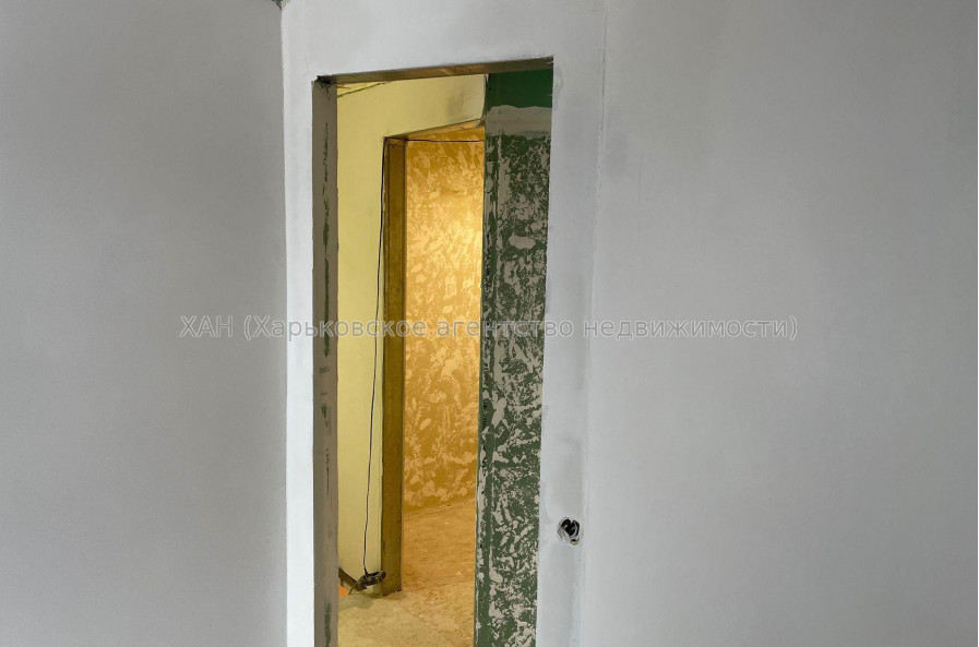 Продам квартиру, Героев Харькова просп. , 4 кім., 96 м², без отделочных работ 