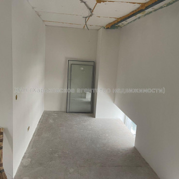 Продам квартиру, Героев Харькова просп. , 4 кім., 96 м², без отделочных работ 