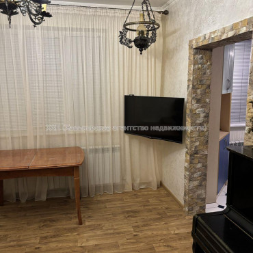 Продам квартиру, Победы просп. , 4  ком., 83.90 м², евроремонт 