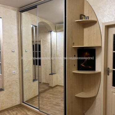 Продам квартиру, Победы просп. , 4  ком., 83.90 м², евроремонт 