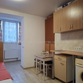 Здам квартиру, Мира ул. , 1 кім., 20 м², капитальный ремонт