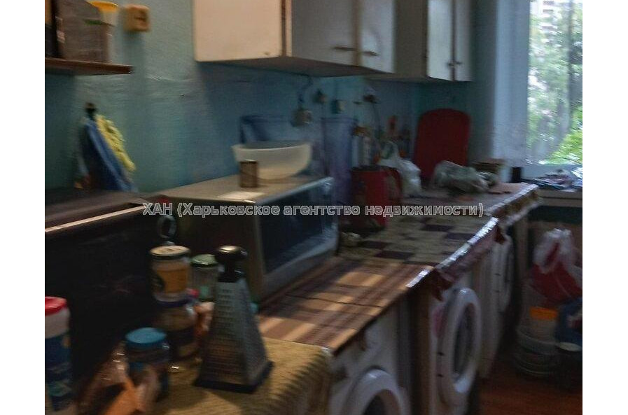 Продам квартиру, Шекспира ул. , 6  ком., 18.10 м², советский ремонт 