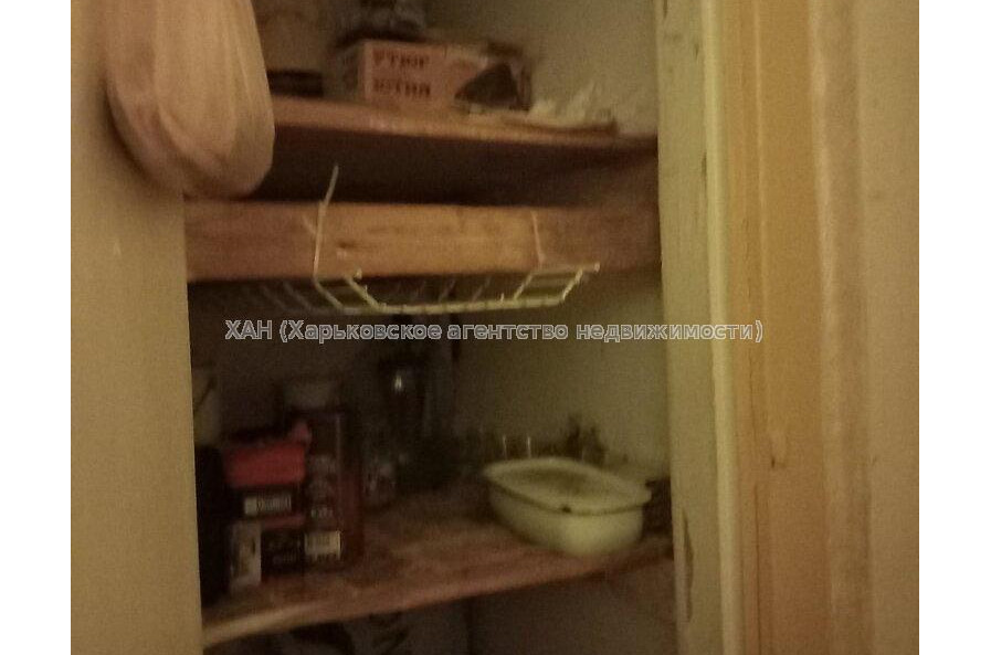 Продам квартиру, Шекспира ул. , 6  ком., 18.10 м², советский ремонт 