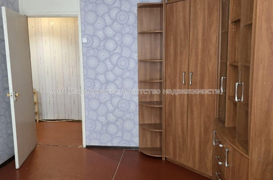 Продам квартиру, Бригады Хартия ул. , 3 кім., 64.80 м², советский ремонт 