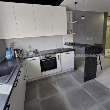 Продам квартиру, Победы просп. , 1  ком., 42 м², евроремонт 