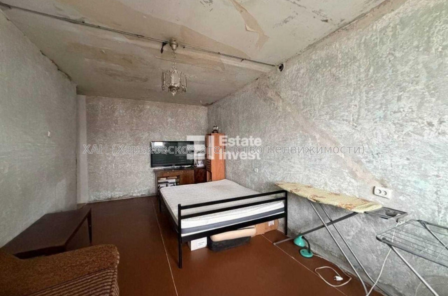 Продам квартиру, Валентиновская ул. , 2 кім., 47 м², без ремонта 