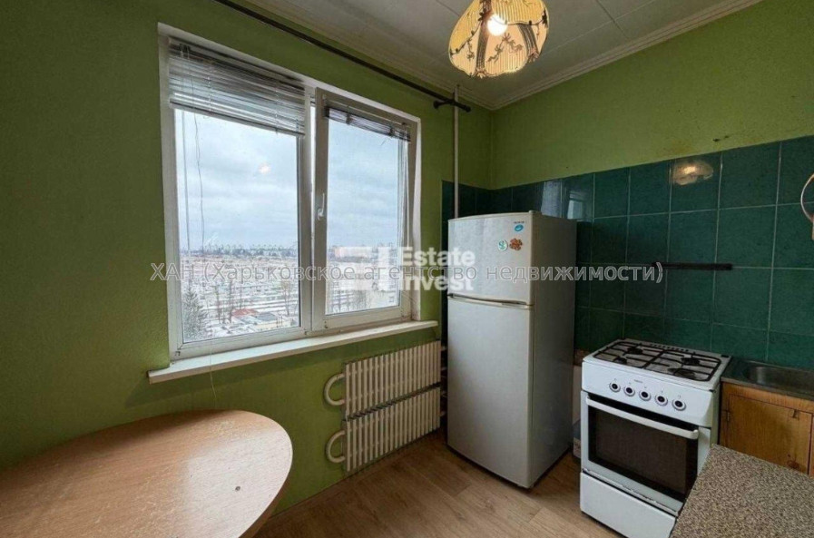 Продам квартиру, Валентиновская ул. , 2 кім., 47 м², без ремонта 