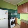 Продам квартиру, Валентиновская ул. , 2 кім., 47 м², без ремонта 