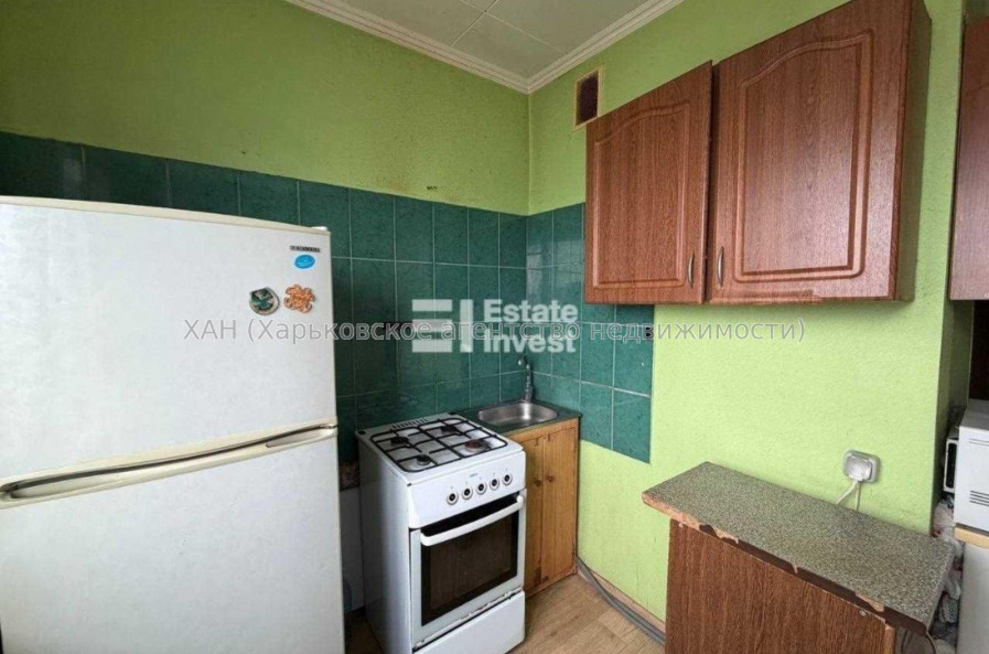Продам квартиру, Валентиновская ул. , 2 кім., 47 м², без ремонта 
