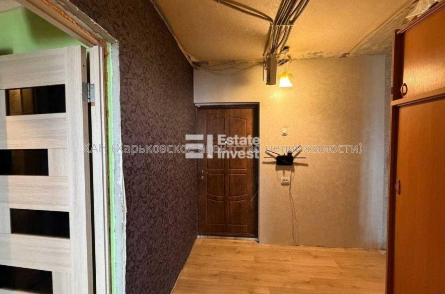 Продам квартиру, Валентиновская ул. , 2 кім., 47 м², без ремонта 