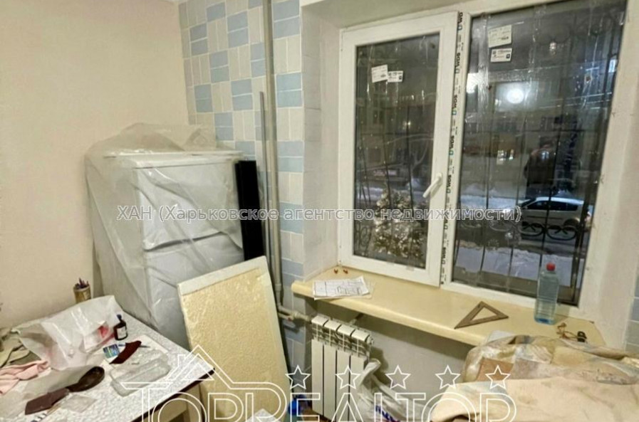 Продам квартиру, Науки просп. , 2 кім., 45 м², советский ремонт 