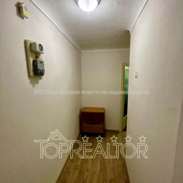 Продам квартиру, Науки просп. , 2 кім., 45 м², советский ремонт 