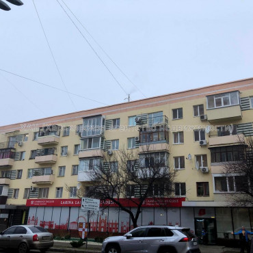 Продам квартиру, Науки просп. , 2 кім., 45 м², советский ремонт 