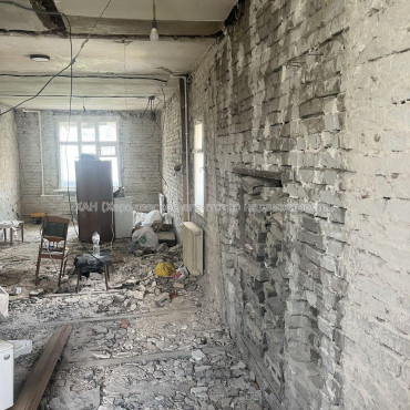 Продам квартиру, Героев Харькова просп. , 1 кім., 43 м², без ремонта 