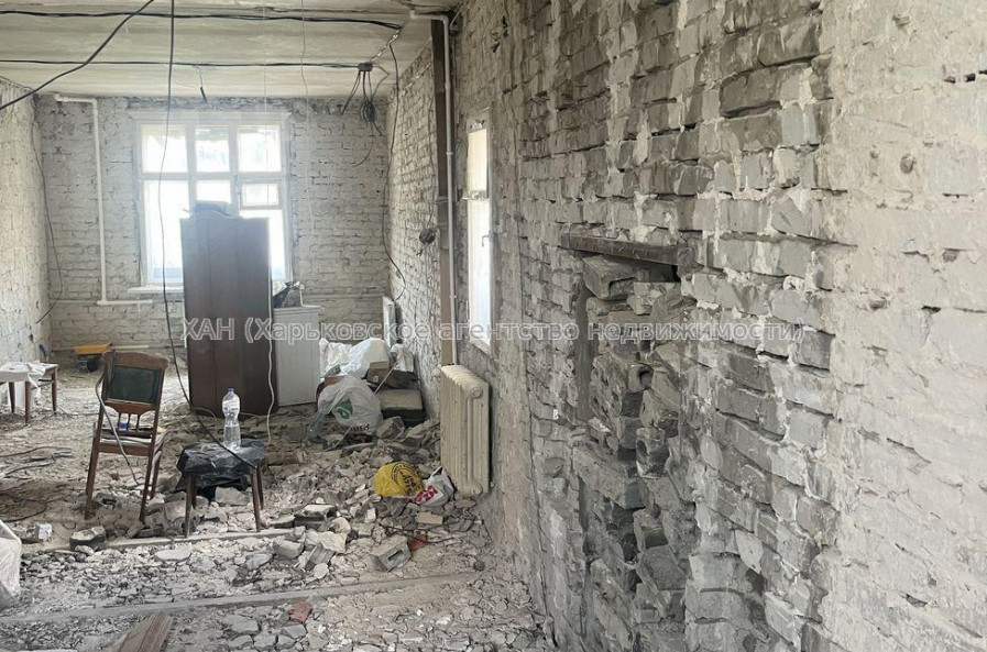 Продам квартиру, Героев Харькова просп. , 1 кім., 43 м², без ремонта 