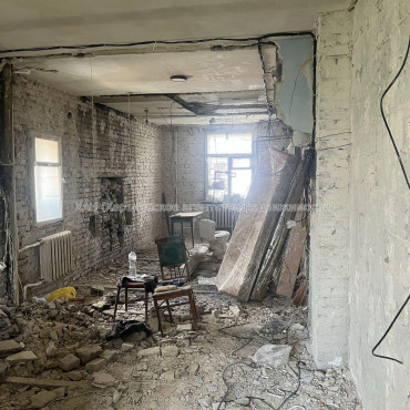 Продам квартиру, Героев Харькова просп. , 1 кім., 43 м², без ремонта 