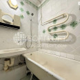 Продам квартиру, Защитников Неба ул. , 2  ком., 43.10 м², косметический ремонт 
