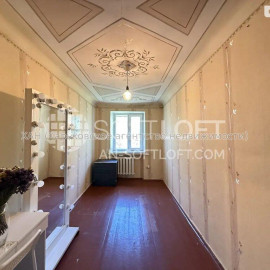 Продам квартиру, Защитников Неба ул. , 2  ком., 43.10 м², косметический ремонт