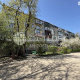 Продам квартиру, Защитников Неба ул. , 2  ком., 43.10 м², косметический ремонт 