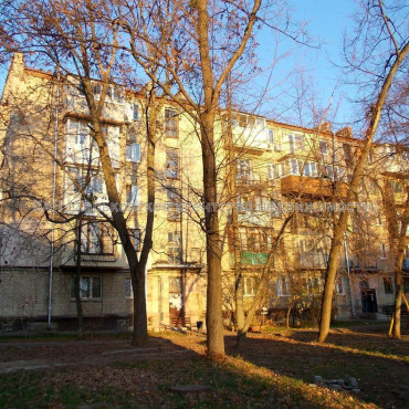 Продам квартиру, 23 Августа ул. , 70 , 3 кім., 56 м², косметический ремонт 