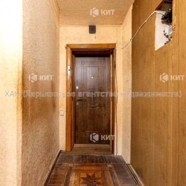 Продам квартиру, 23 Августа ул. , 70 , 3 кім., 56 м², косметический ремонт 