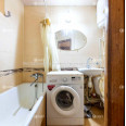 Продам квартиру, 23 Августа ул. , 70 , 3 кім., 56 м², косметический ремонт 