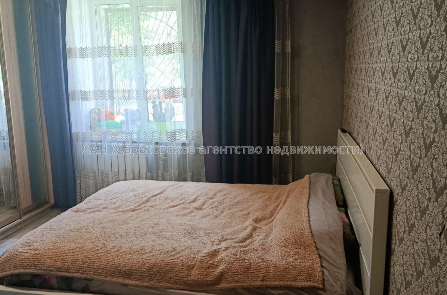 Продам квартиру, Ньютона ул. , 2 кім., 40 м², косметический ремонт 