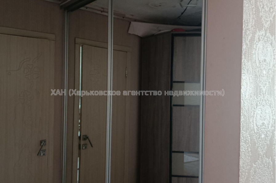 Продам квартиру, Ньютона ул. , 2 кім., 40 м², косметический ремонт 