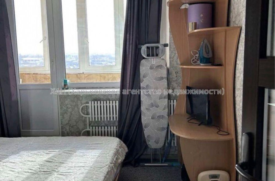Продам квартиру, Единства ул. , 2 кім., 50 м², частичный ремонт 
