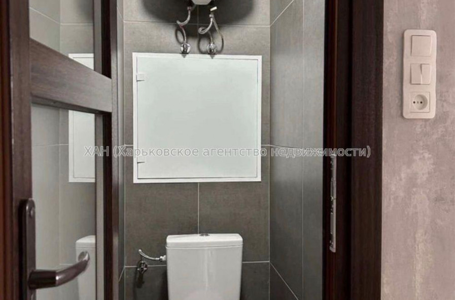 Продам квартиру, Единства ул. , 2 кім., 50 м², частичный ремонт 