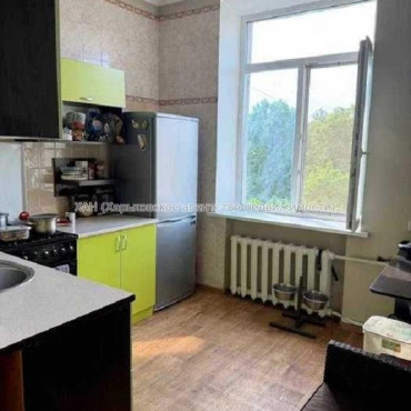 Продам квартиру, Мироносицкая ул. , 2 кім., 55 м², капитальный ремонт 