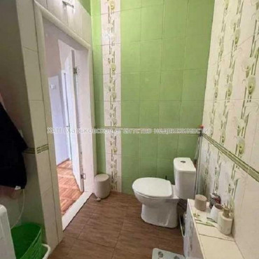 Продам квартиру, Мироносицкая ул. , 2 кім., 55 м², капитальный ремонт 