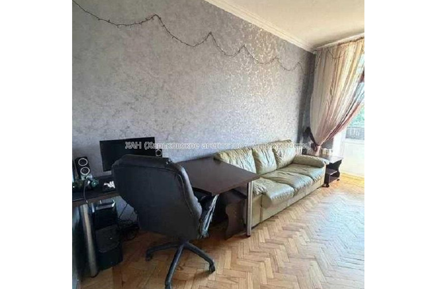 Продам квартиру, Мироносицкая ул. , 2 кім., 55 м², капитальный ремонт 