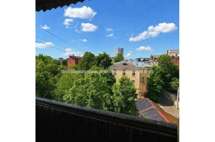 Продам квартиру, Мироносицкая ул. , 2 кім., 55 м², капитальный ремонт 