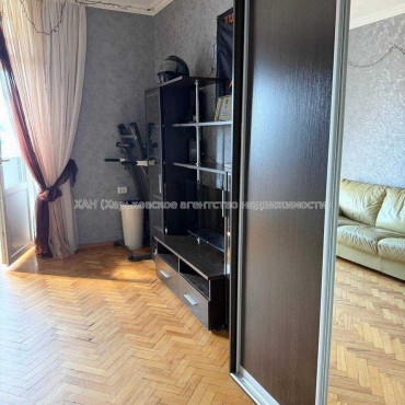 Продам квартиру, Мироносицкая ул. , 2 кім., 55 м², капитальный ремонт 