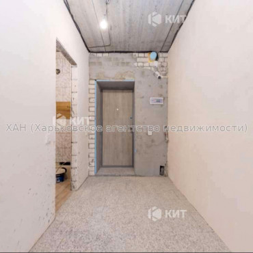 Продам квартиру, Веселая ул. , 1 кім., 18 м², частичный ремонт 