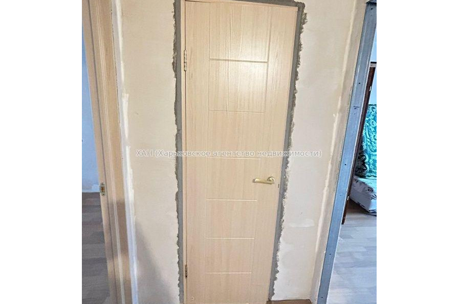 Продам квартиру, 2  ком., 48.50 м², частичный ремонт 