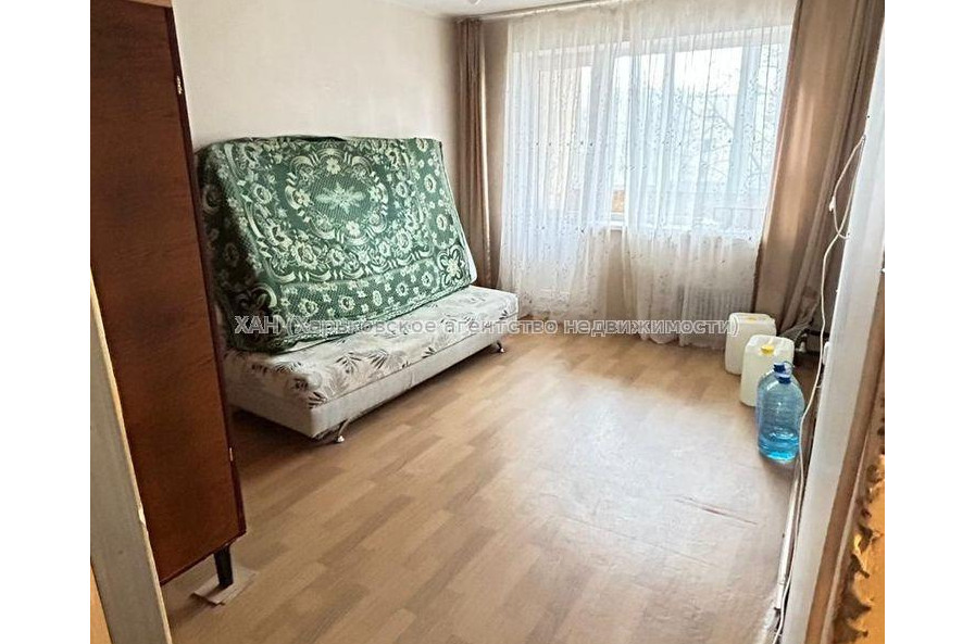 Продам квартиру, 2  ком., 48.50 м², частичный ремонт 