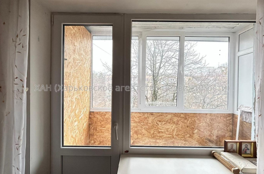 Продам квартиру, 2  ком., 48.50 м², частичный ремонт 