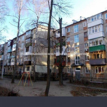 Продам квартиру, 23 Августа ул. , 3 кім., 56 м², советский ремонт 