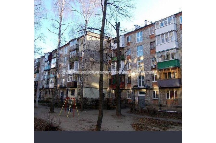Продам квартиру, 23 Августа ул. , 3 кім., 56 м², советский ремонт 