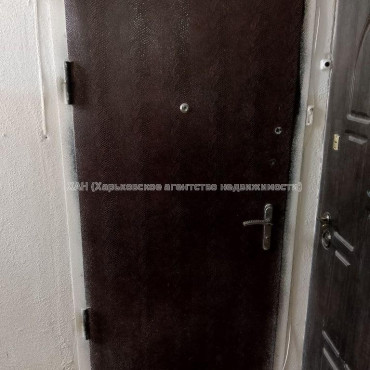 Продам квартиру, 23 Августа ул. , 3 кім., 56 м², советский ремонт 