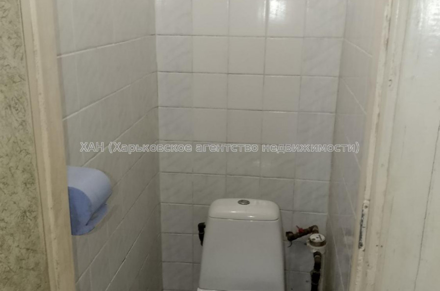 Продам квартиру, 23 Августа ул. , 3 кім., 56 м², советский ремонт 