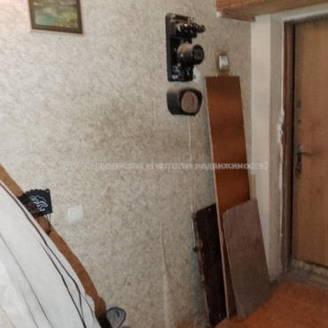 Продам квартиру, 23 Августа ул. , 3 кім., 56 м², советский ремонт 