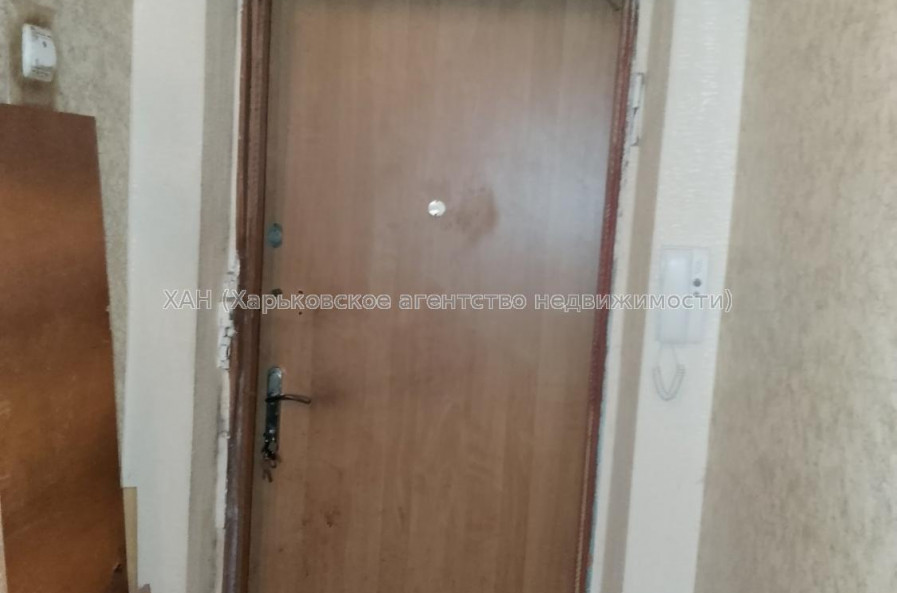 Продам квартиру, 23 Августа ул. , 3 кім., 56 м², советский ремонт 
