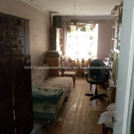 Продам квартиру, 23 Августа ул. , 3 кім., 56 м², советский ремонт