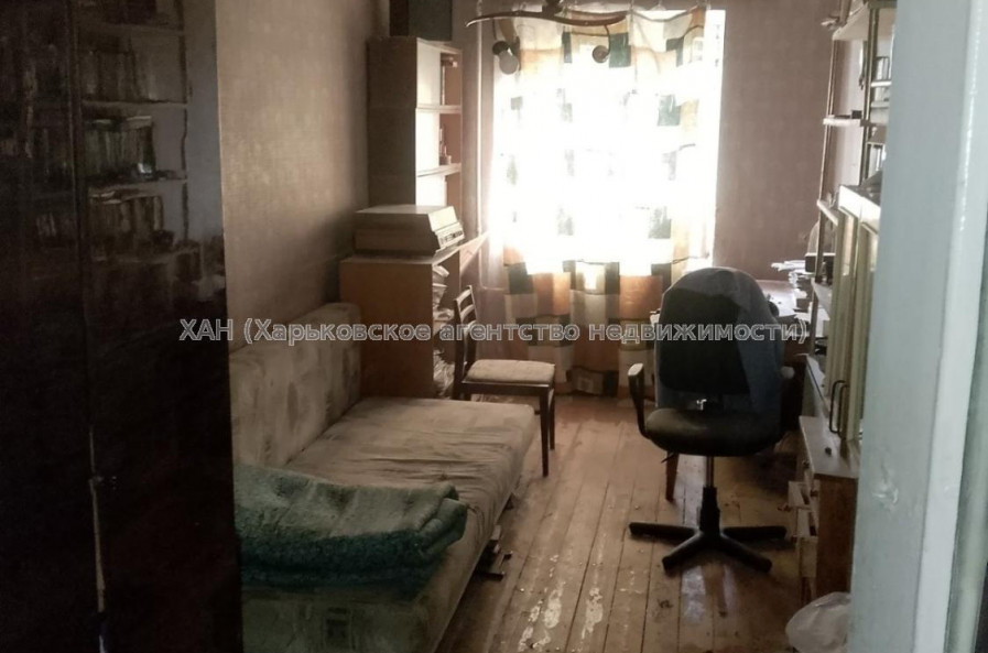 Продам квартиру, 23 Августа ул. , 3 кім., 56 м², советский ремонт 
