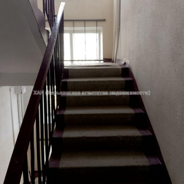 Продам квартиру, 23 Августа ул. , 3 кім., 56 м², советский ремонт 