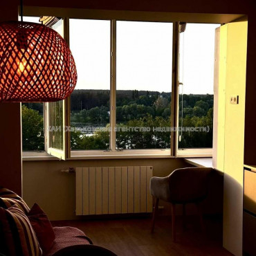 Продам квартиру, Кушнарева ул. , 2 кім., 78 м², авторский дизайн 