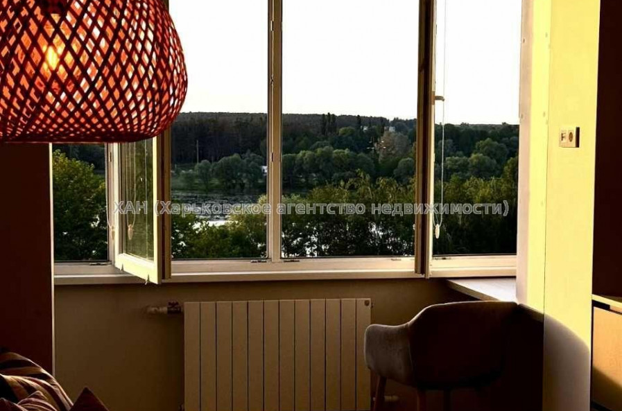 Продам квартиру, Кушнарева ул. , 2 кім., 78 м², авторский дизайн 